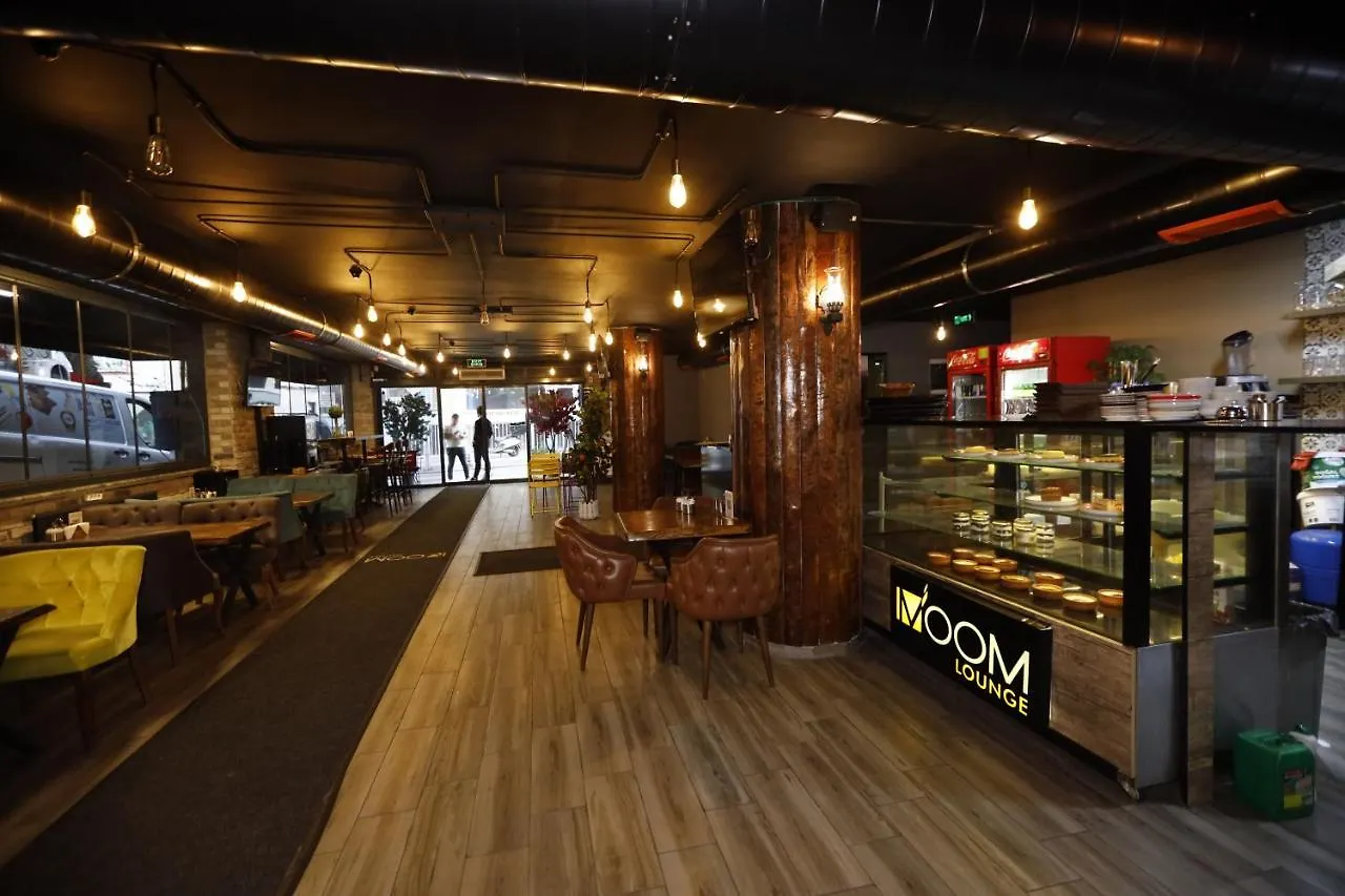The Queen Hotel 伊斯坦布尔 2*,