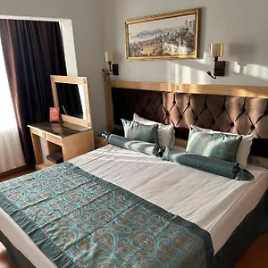 3* Hotel Blue Tuana Old City