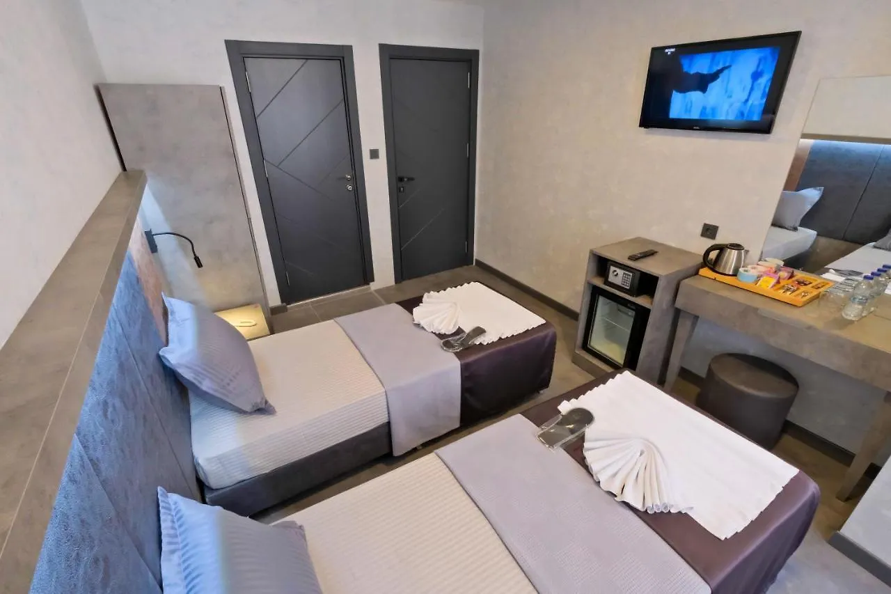 The Queen Hotel İstanbul
