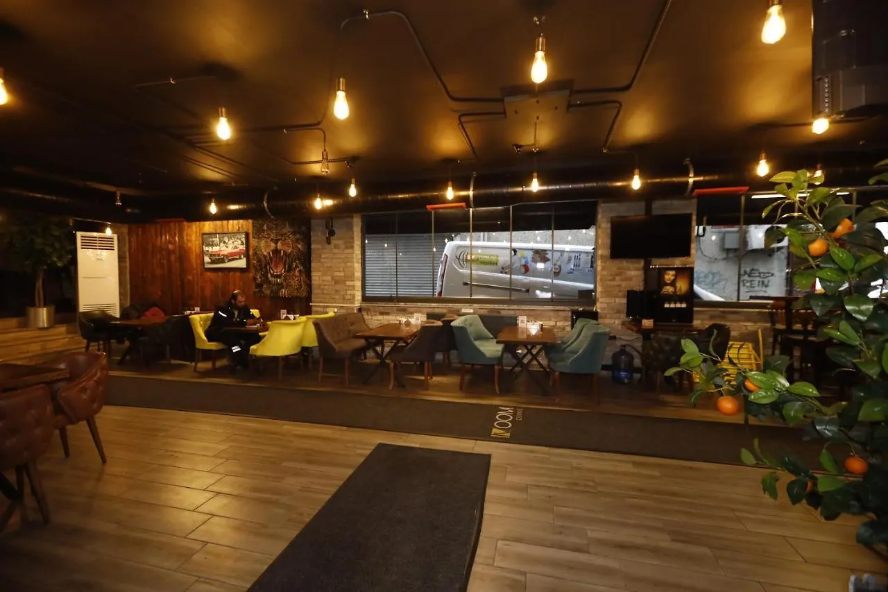 The Queen Hotel 伊斯坦布尔 2*,