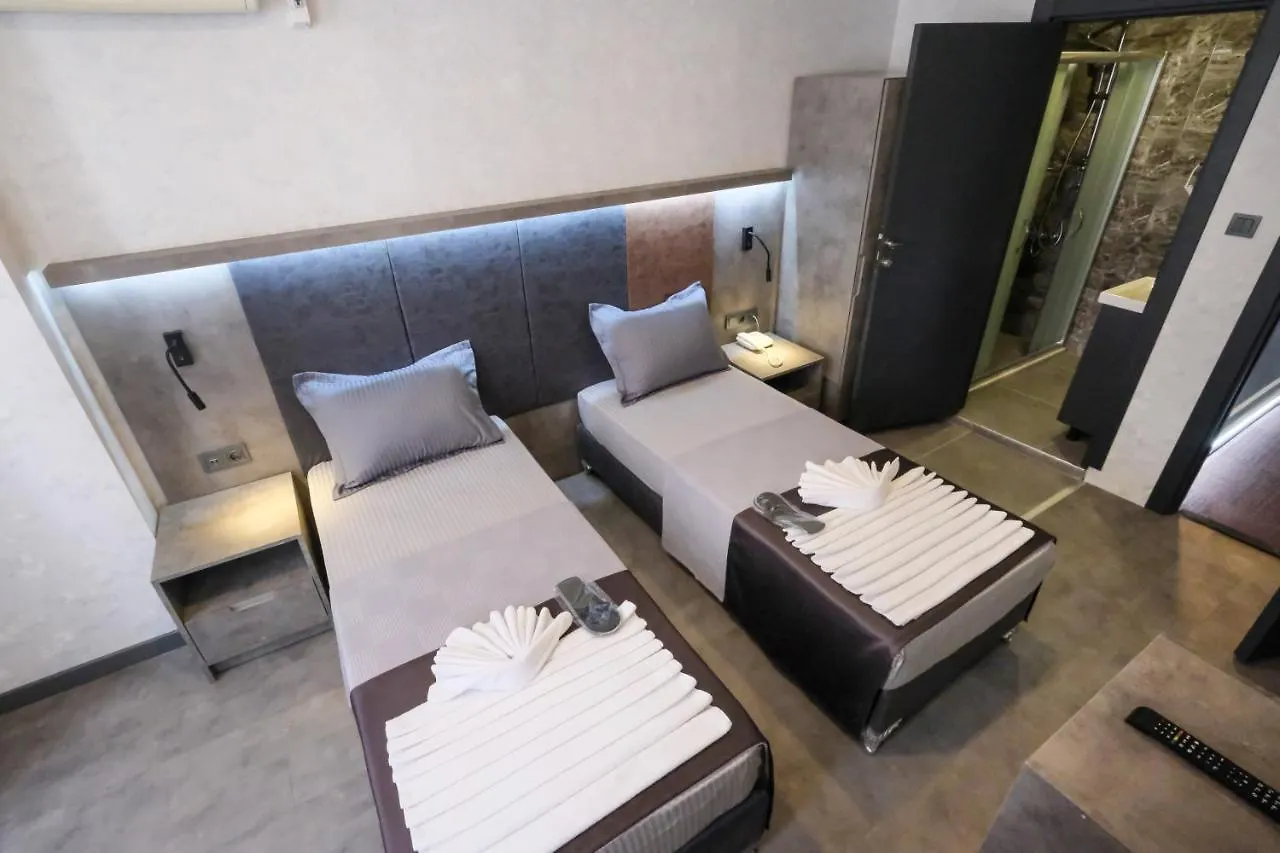 The Queen Hotel Istanbul