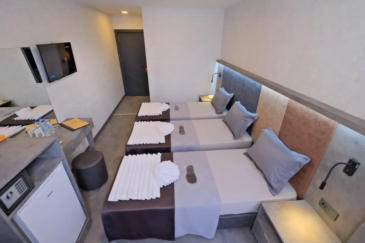 **  The Queen Hotel Istanbul Turkey