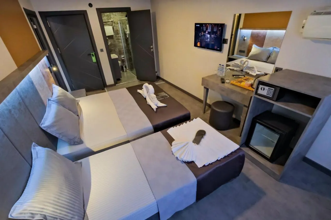The Queen Hotel Istanbul