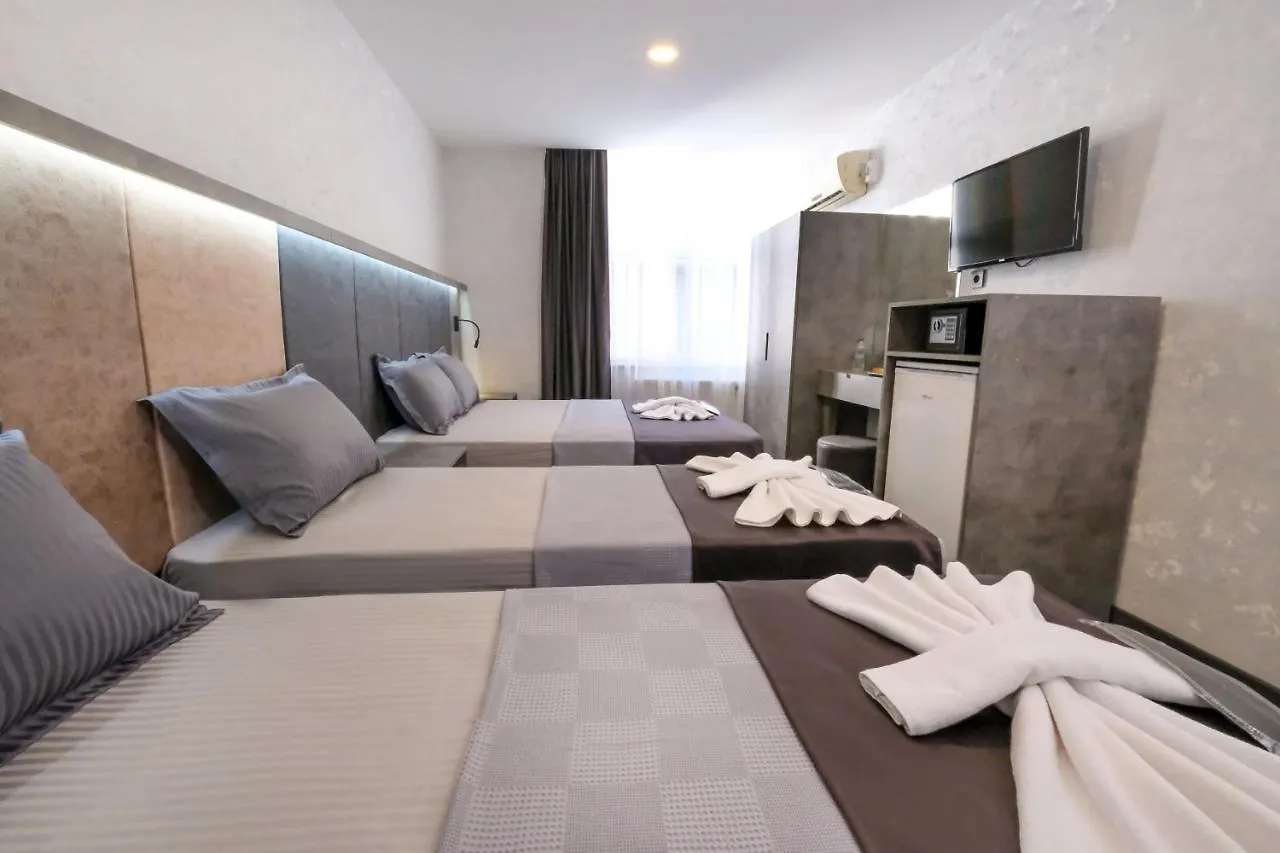 The Queen Hotel İstanbul